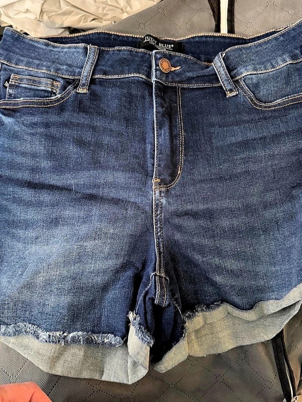 Judy Blue XL Dark Wash Cuffed Denim Shorts Stretch Raw Frayed Hem JB150036